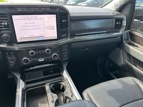 Certified 2024 Ford F250 Lariat w/ Lariat Ultimate Package AWD/4WD image 12