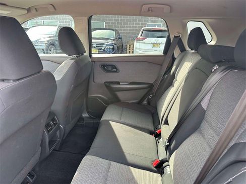 Certified 2021 Nissan Rogue S image 10