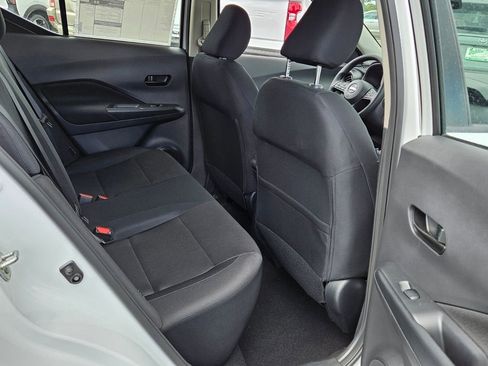 New 2025 Nissan Kicks Play S image 12