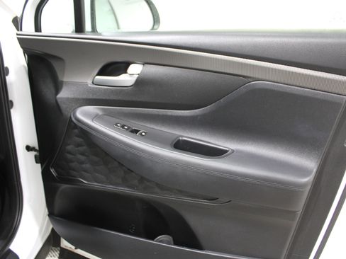 Used 2019 Hyundai Santa Fe SE w/ Cargo Package image 25