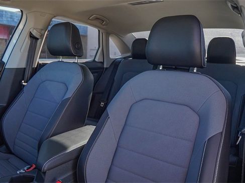 New 2026 Volkswagen Jetta SE image 10