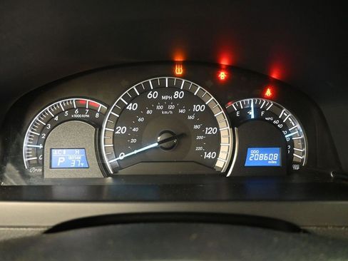 Used 2013 Toyota Camry SE image 18