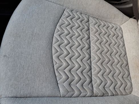 Used 2023 Chevrolet Equinox LT image 25