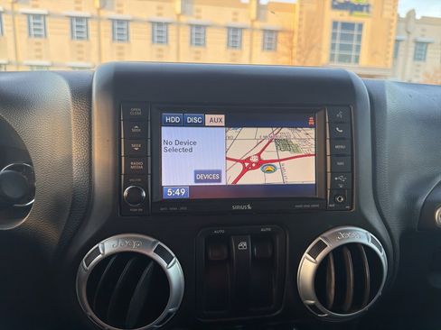 Used 2013 Jeep Wrangler Rubicon w/ PWR Convenience Group image 17