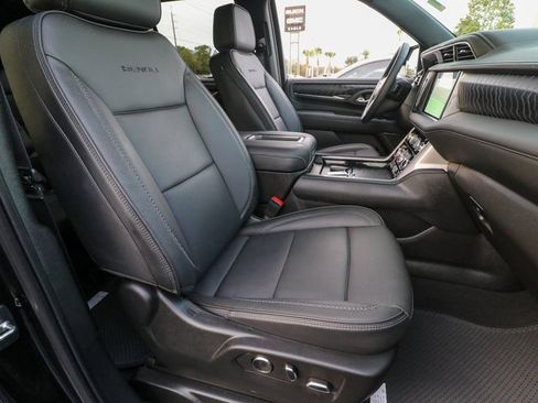 Used 2024 GMC Yukon Denali w/ Max Trailering Package image 24
