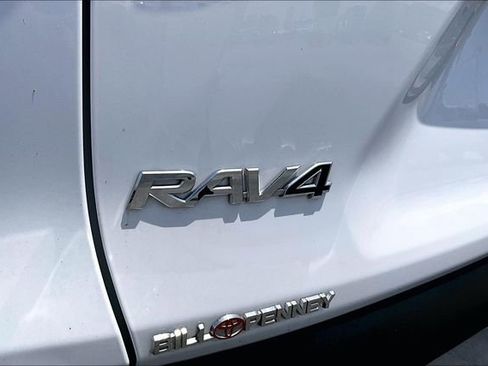 Used 2024 Toyota RAV4 XLE FWD image 25