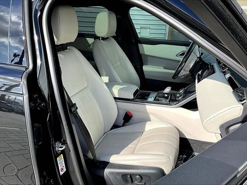 Used 2023 Land Rover Range Rover Velar R-Dynamic S image 7