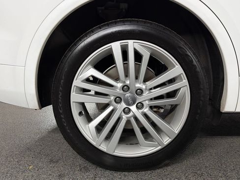 Used 2018 Audi Q5 2.0T Premium Plus w/ Premium Plus Package AWD/4WD image 7
