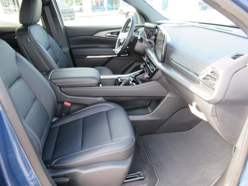 New 2026 Chevrolet Traverse LT w/ Midnight/Sport Edition image 10