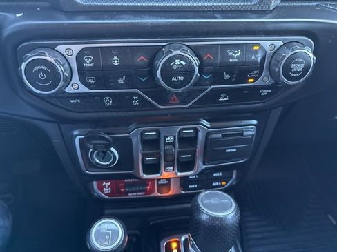 Used 2022 Jeep Gladiator Mojave w/ LED Lighting Group image 21