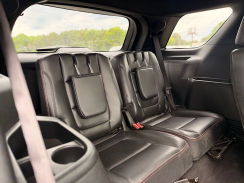 Used 2019 Ford Explorer Sport w/ Equipment Group 401A AWD/4WD image 26