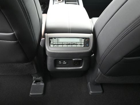 New 2025 Nissan Pathfinder Platinum image 21