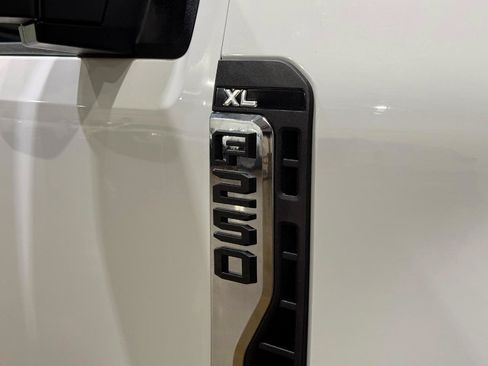 Used 2023 Ford F250 XL w/ XL Driver Assist Package AWD/4WD image 52