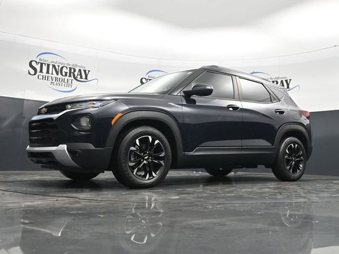 Used 2021 Chevrolet TrailBlazer LT w/ Sun and Liftgate Package FWD image 28