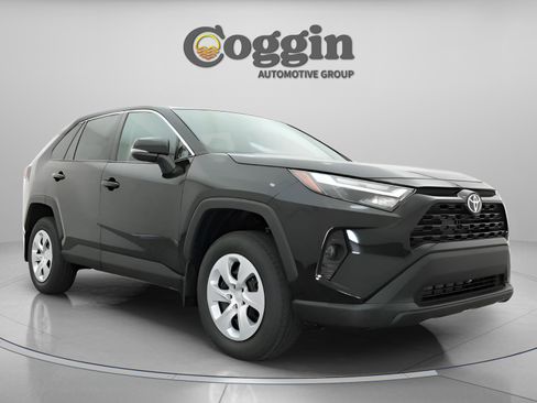 Certified 2025 Toyota RAV4 LE image 26