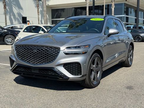 Used 2023 Genesis GV70 2.5T w/ Sport Prestige Package AWD/4WD image 11
