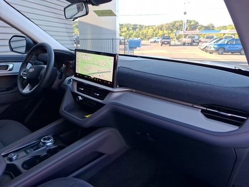 New 2026 Ford Explorer Active AWD/4WD image 36