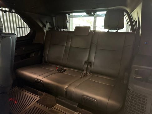 Used 2024 Toyota Sequoia Platinum AWD/4WD image 19