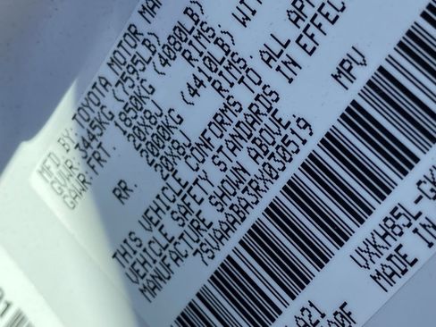 Used 2024 Toyota Sequoia Platinum image 10