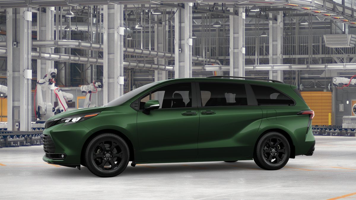 New 2026 Toyota Sienna XLE Woodland Edition AWD/4WD image 5