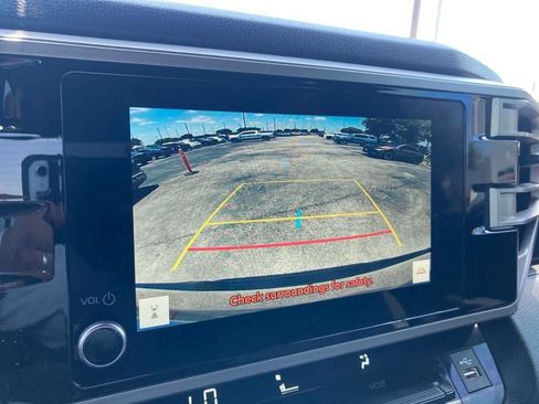 Used 2025 Toyota Tundra SR5 AWD/4WD image 25