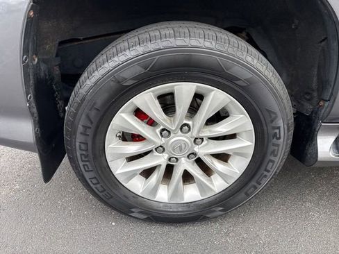 Used 2016 Lexus GX 460 w/ Premium Package AWD/4WD image 16
