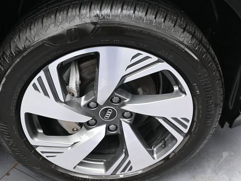 Used 2025 Audi Q6 e-tron Premium Plus w/ Premium Plus image 40