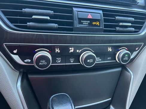 Used 2022 Honda Accord EX-L image 26