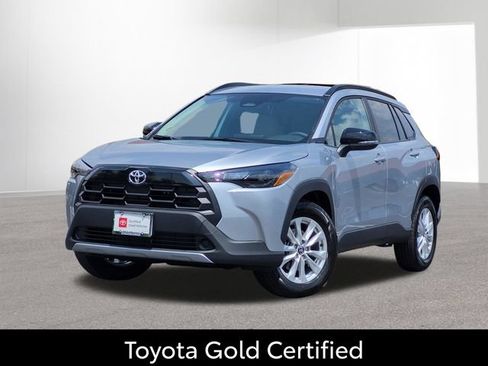 Certified 2026 Toyota Corolla Cross LE FWD image 1