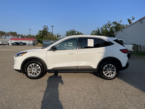 Used 2022 Ford Escape SE w/ Convenience Package AWD/4WD image 6