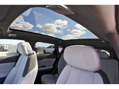 New 2026 Cadillac Optiq Sport 1 image 22