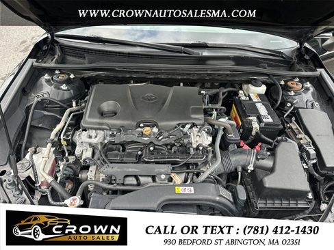 Used 2021 Toyota Camry SE FWD image 12