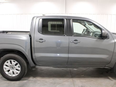 Used 2023 Nissan Frontier SV w/ SV Convenience Package AWD/4WD image 11