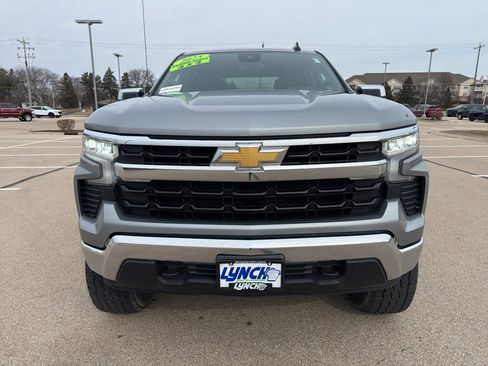 Used 2025 Chevrolet Silverado 1500 LT AWD/4WD image 7