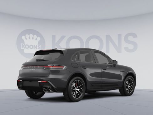 Used 2024 Porsche Macan AWD/4WD image 4