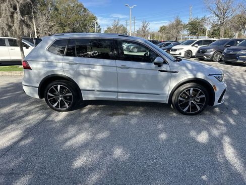 Used 2024 Volkswagen Tiguan SEL R-Line image 7
