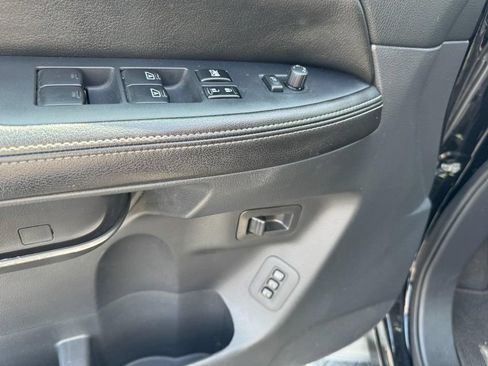 Used 2012 Nissan Armada Platinum AWD/4WD image 18