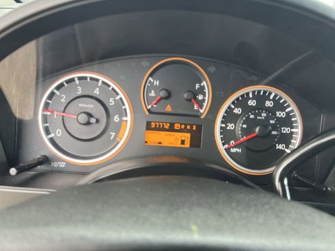 Used 2010 Nissan Titan XE image 10