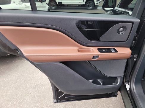 New 2025 Lincoln Aviator Reserve w/ Illumination Package image 8