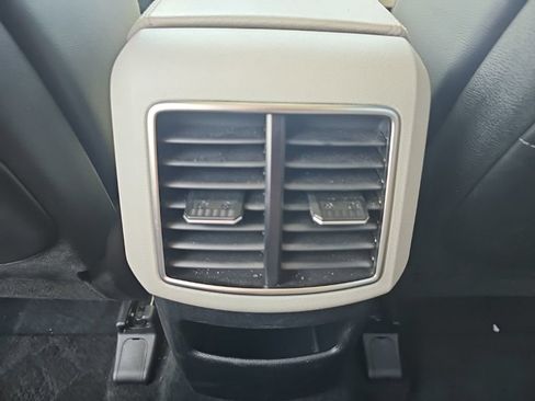 Used 2025 Kia Sportage EX w/ Premium Package FWD image 29