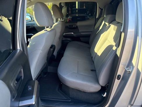 Used 2019 Toyota Tacoma SR5 image 16