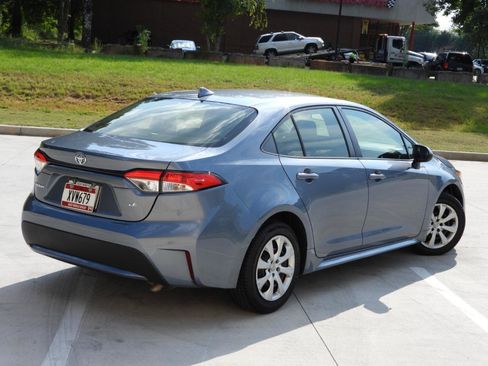 Used 2022 Toyota Corolla LE FWD image 8