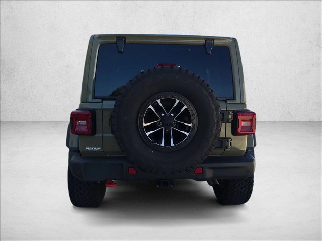 Used 2025 Jeep Wrangler Unlimited Rubicon AWD/4WD image 6