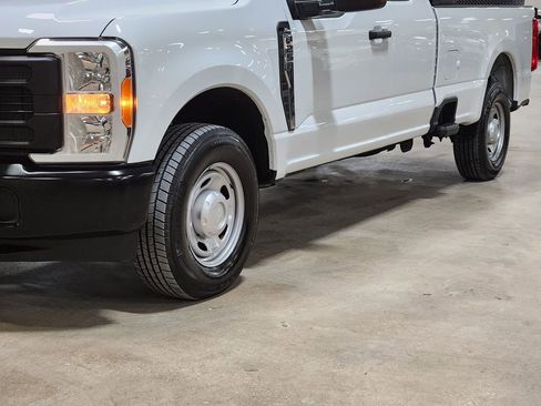 Used 2023 Ford F250 XL image 17