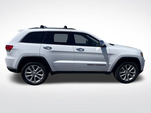 Used 2017 Jeep Grand Cherokee Limited AWD/4WD image 7