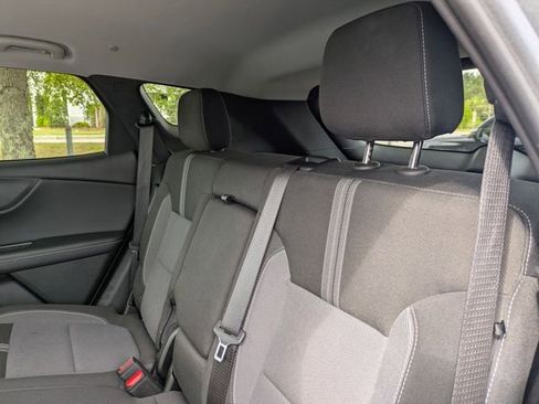 Used 2025 Chevrolet Blazer LT FWD image 27