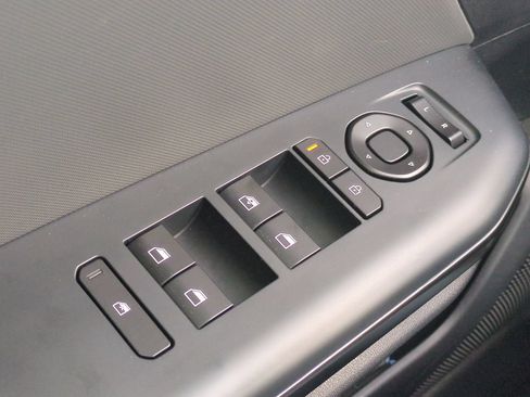 New 2026 Kia K4 FWD image 18