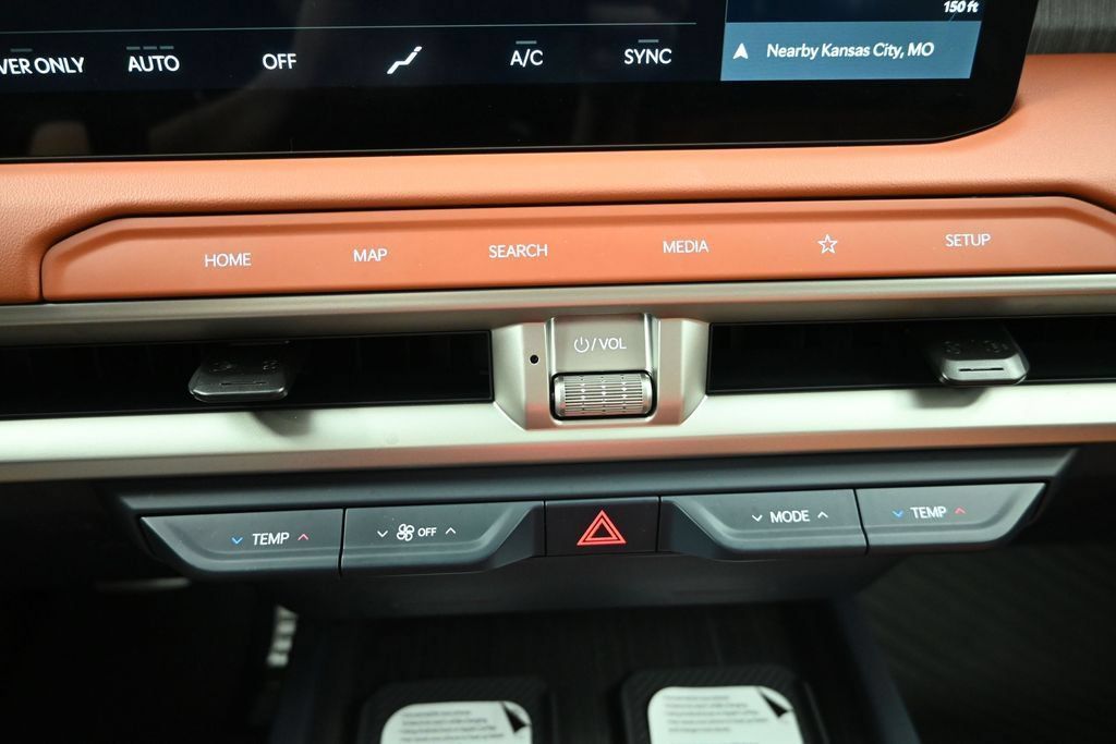 Certified 2027 Kia Telluride SX Prestige AWD/4WD image 23