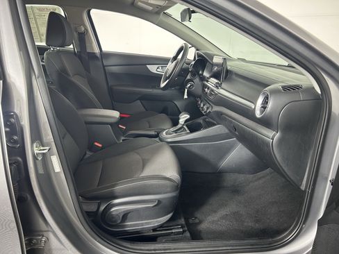Certified 2024 Kia Forte LXS image 42