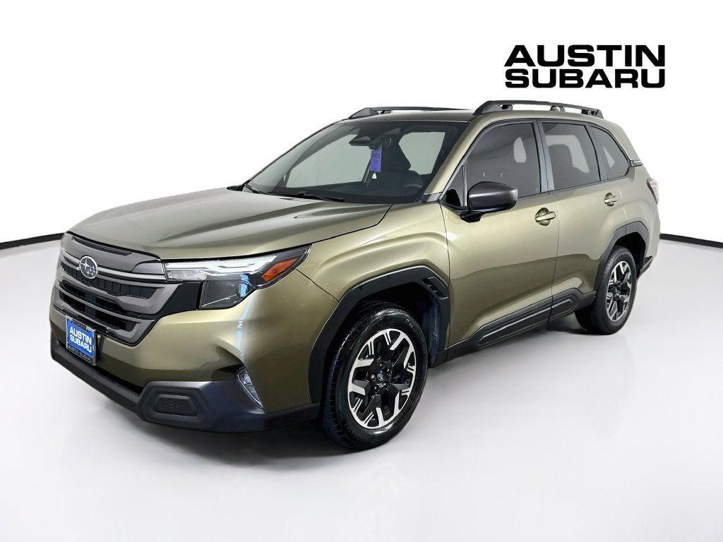 Used 2025 Subaru Forester Premium w/ Convenience Package #1 AWD/4WD image 3
